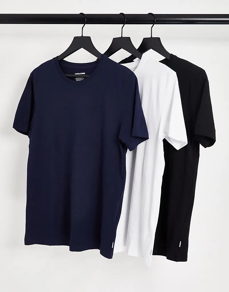 

Упаковка из 3 хлопковых футболок Jack & Jones Essentials черного, белого и темно-синего цветов.