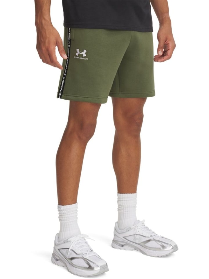 

Спортивные шорты "Icon Fleece Shorts Taping" зеленого цвета Under Armour