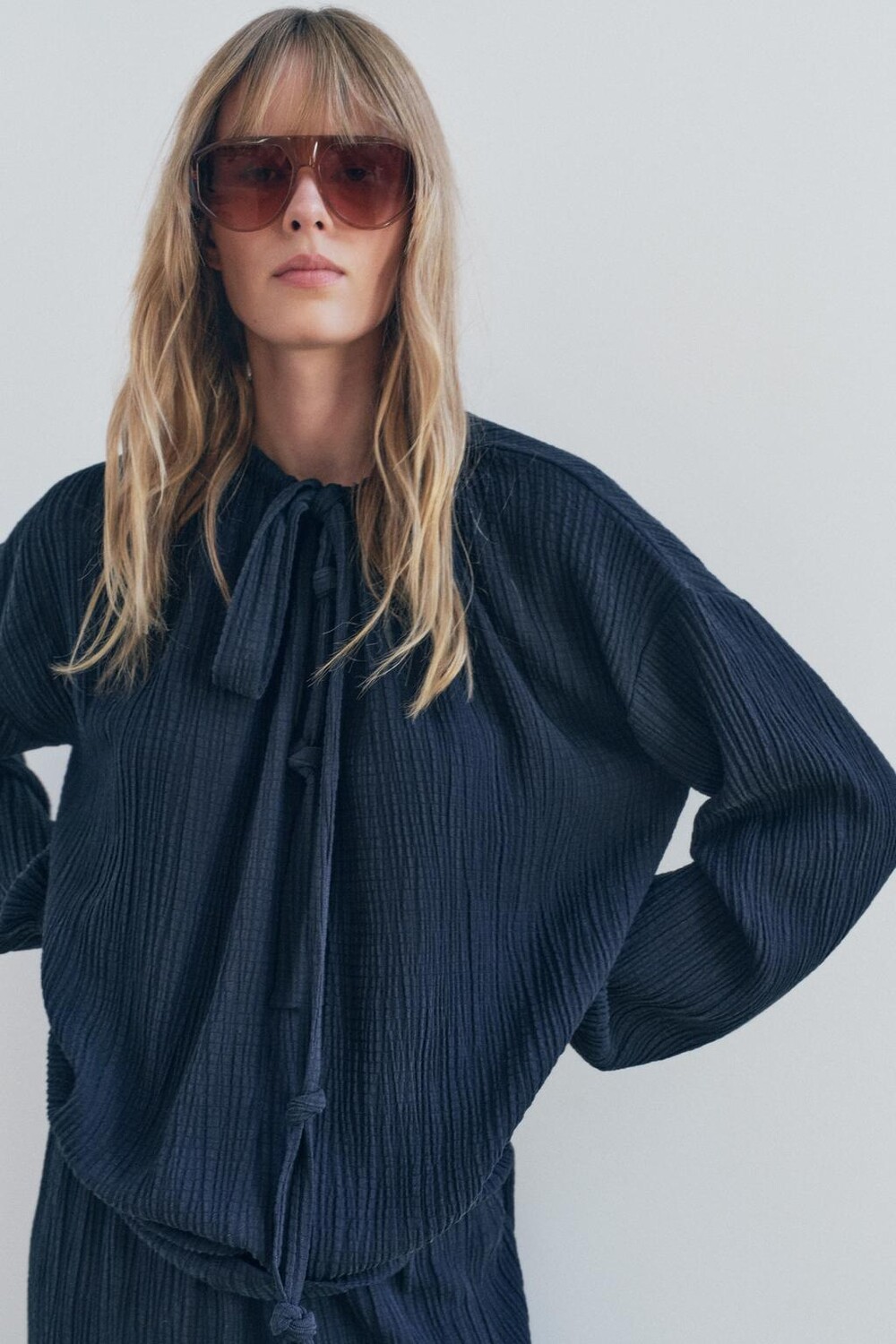 

Текстурный топ с завязкой ZARA, синий/зеленый