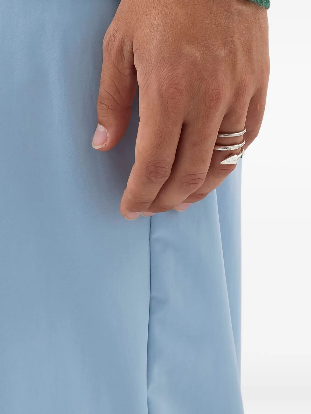 

Серьга средней величины в виде спирали с камнями Sunnei, серебристый