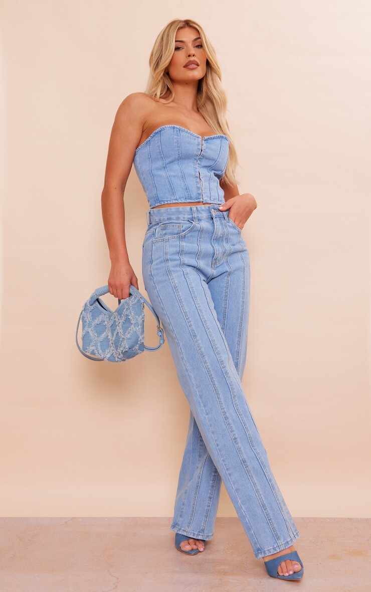 

PrettyLittleThing Голубые прямые джинсы со вставками со швами