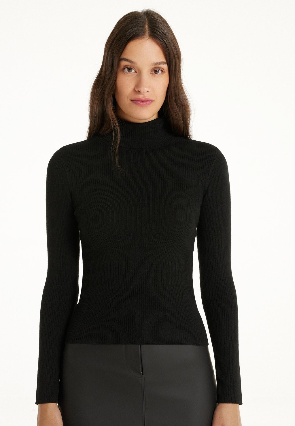 

Вязаный свитер Tezenis, цвет schwarz black