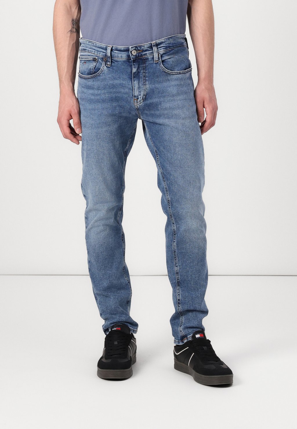 

Зауженные джинсы AUSTIN SLIM Tommy Jeans, цвет Denim Medium