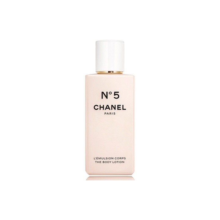 

CHANEL Увлажняющий лосьон для тела Moisturizing White Cap