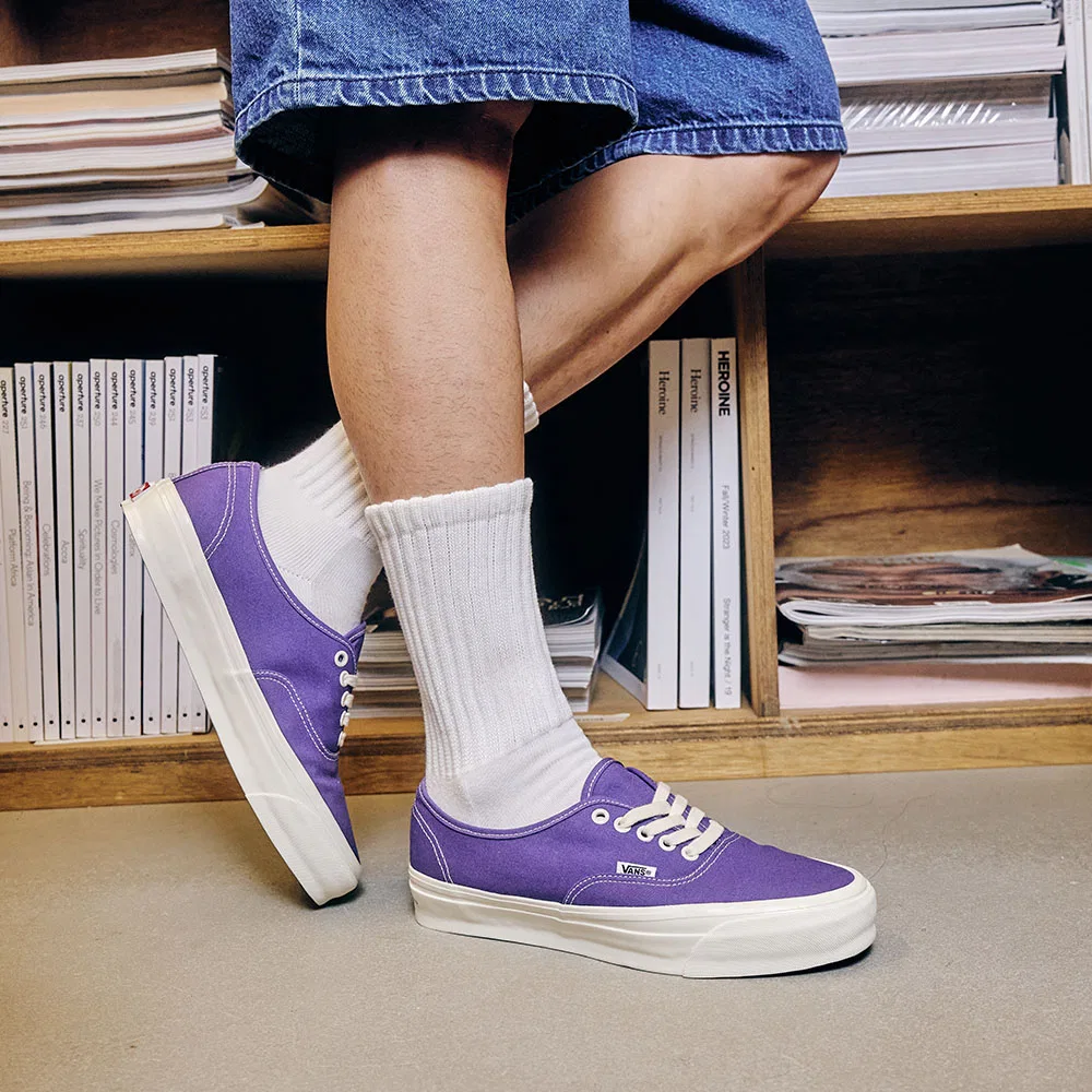 Мужские низкие кеды MTE Authentic Reissue 44 королевского фиолетового цвета от Vans — фото 2