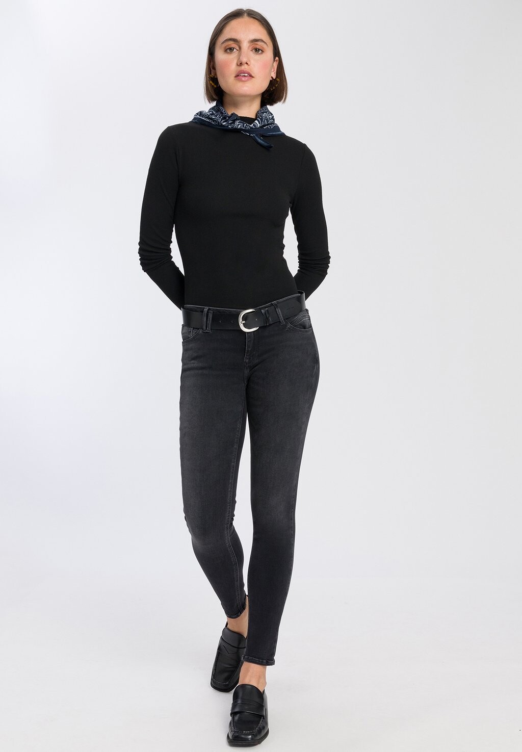 

Джинсы облегающие GISELLE Cross Jeans, темно-серый