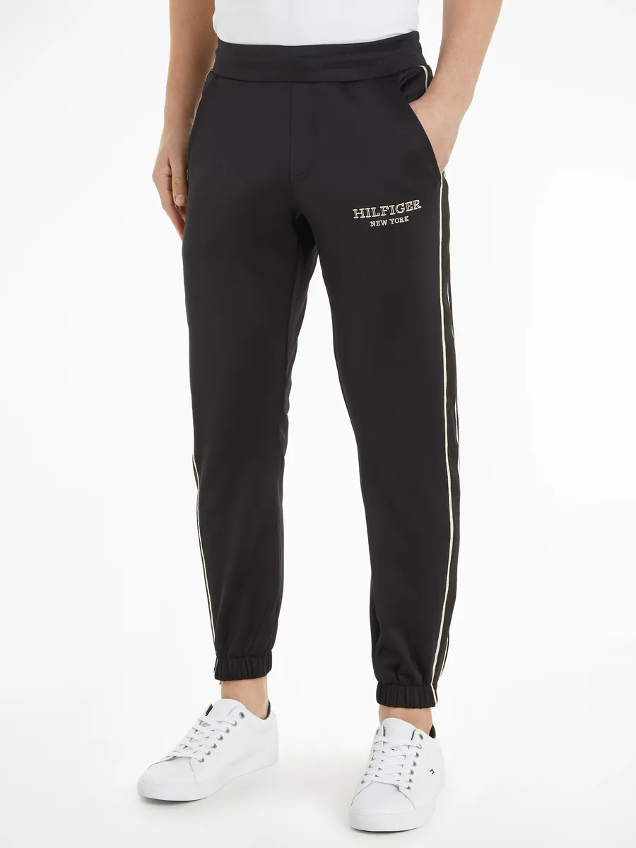 

Спортивные брюки Tommy Hilfiger "MONOTYPE TRACK SEATPANTS", черный