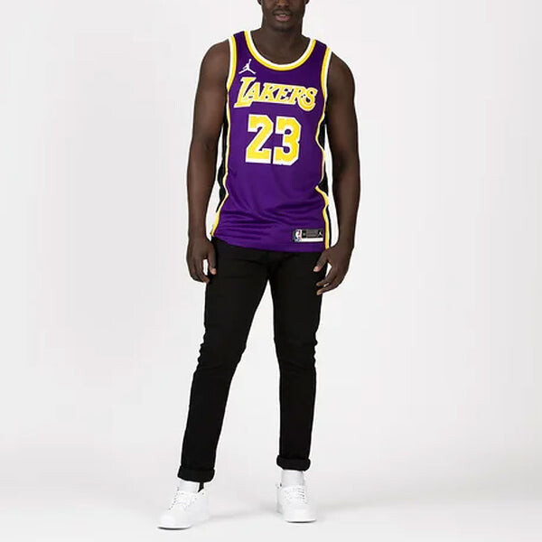 Майка Nike Los Angeles Lakers LeBron James Statement Jersey 'Purple Yellow', фиолетовый — фото 3