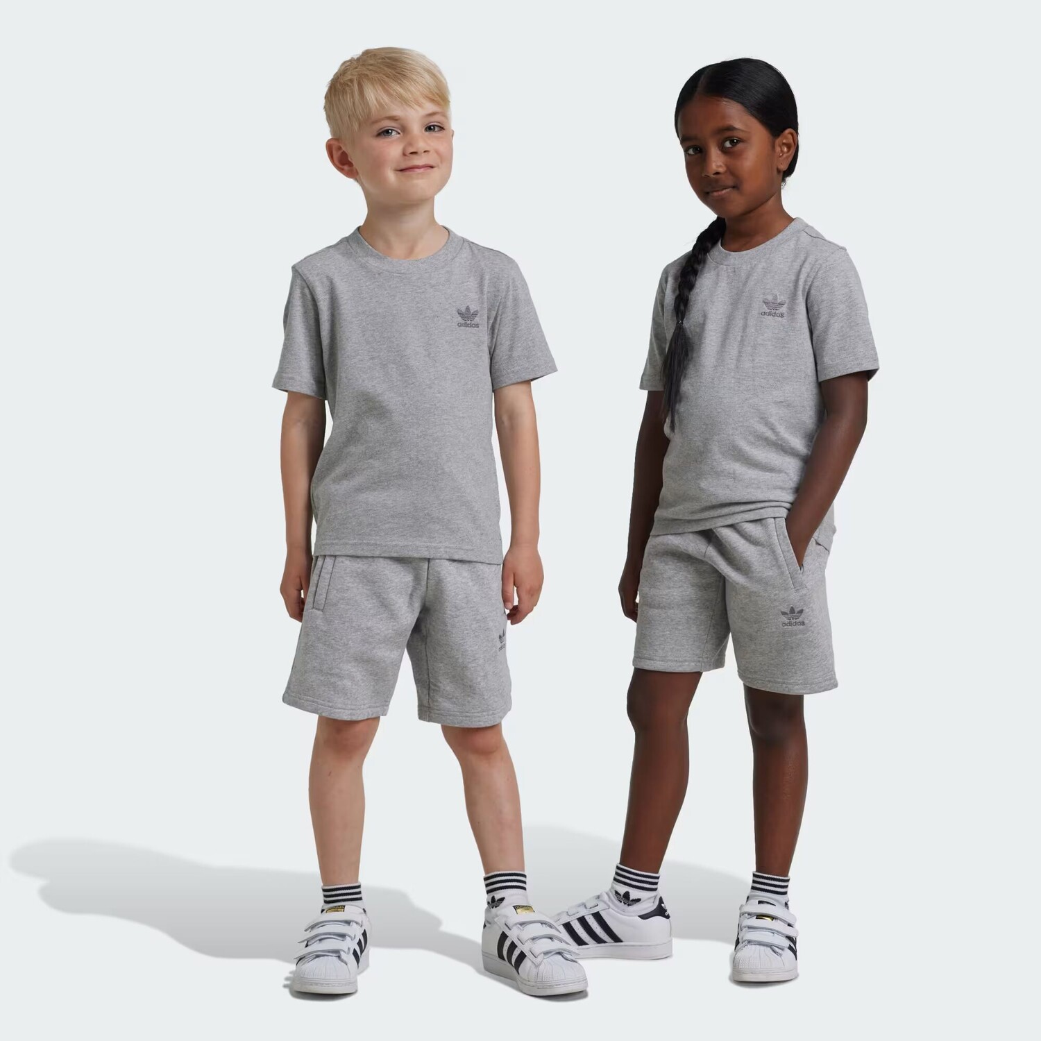 

Комплект футболок с шортами для детей Adidas, цвет Medium Grey Heather
