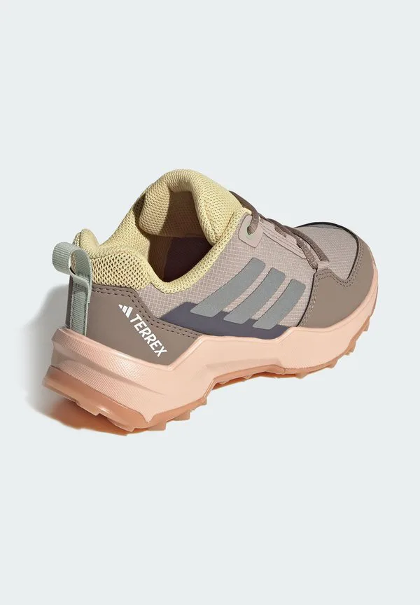 Унисекс походные ботинки ax4r Adidas Terrex, Gum/Semi Impact Orange/Wonder Taupe — фото 4