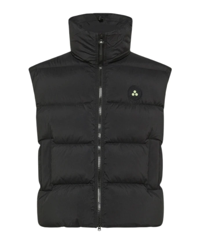 

Черный пуховый жилет - икона уличной моды. Peuterey, черный