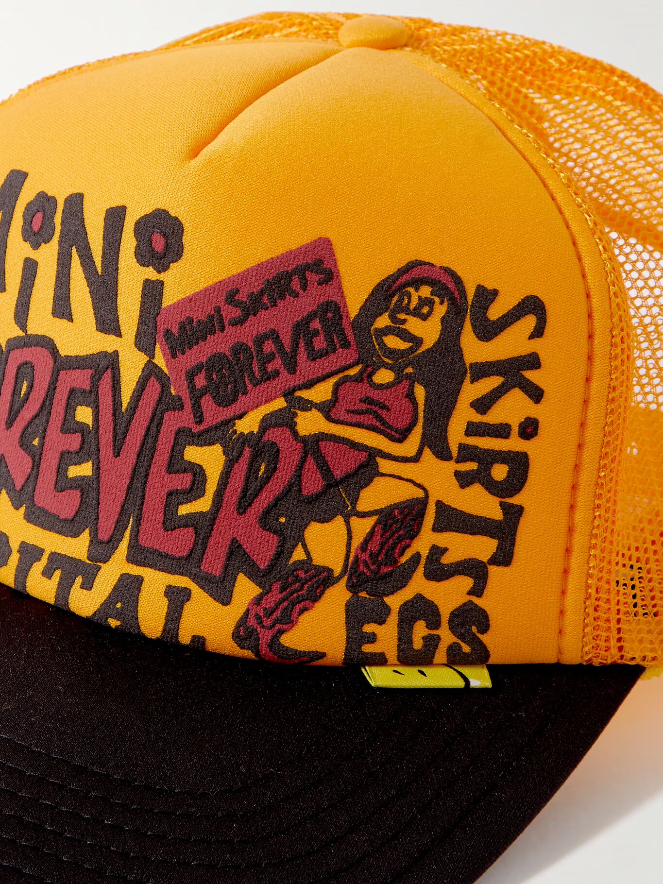 

Мини-юбки Forever Printed Scuba и сетчатая кепка Trucker KAPITAL, желтый