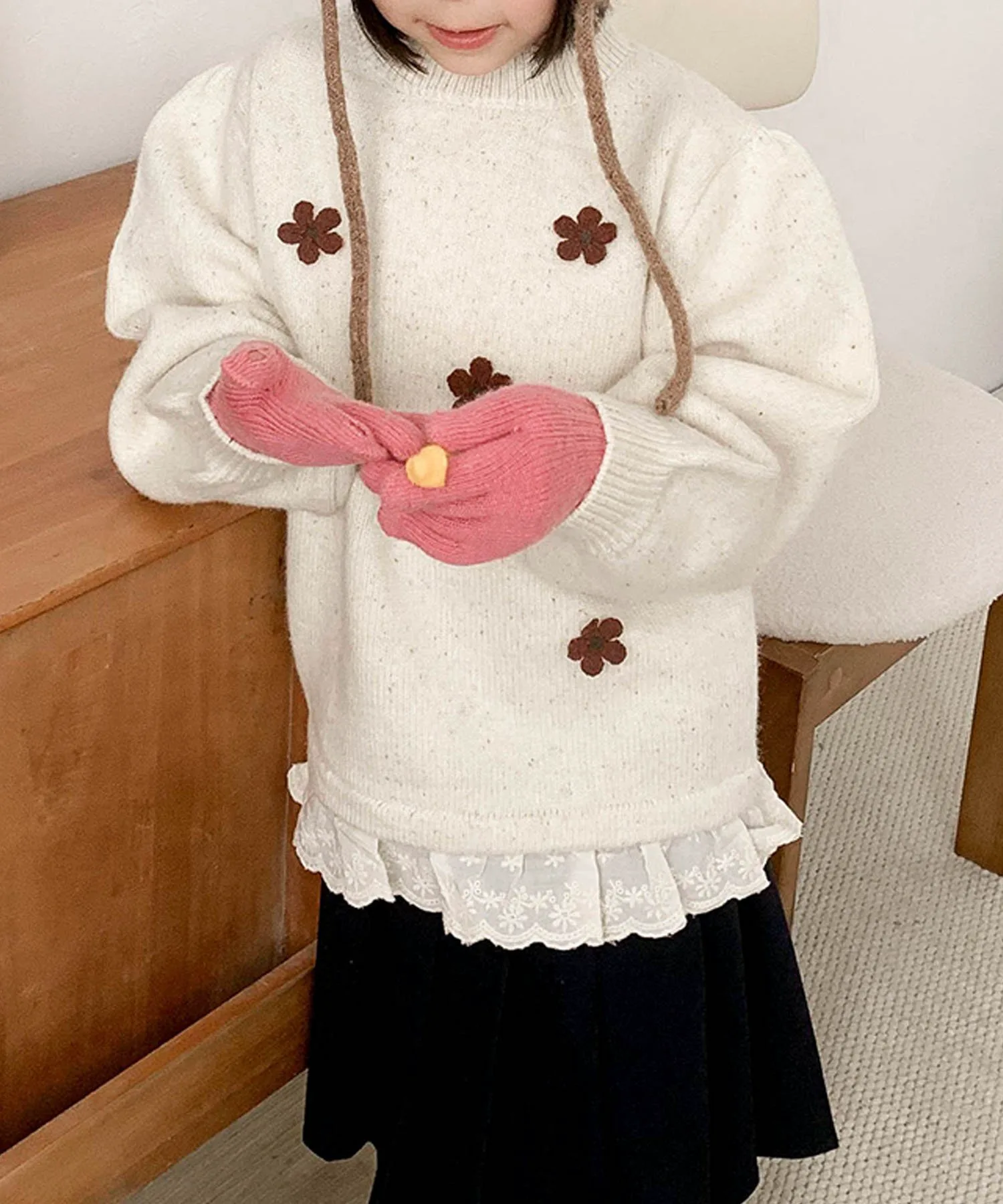 Детский вязаный свитер с вышивкой в виде пяти цветов [aimoha-KIDS-] Aimoha Kids, off white
