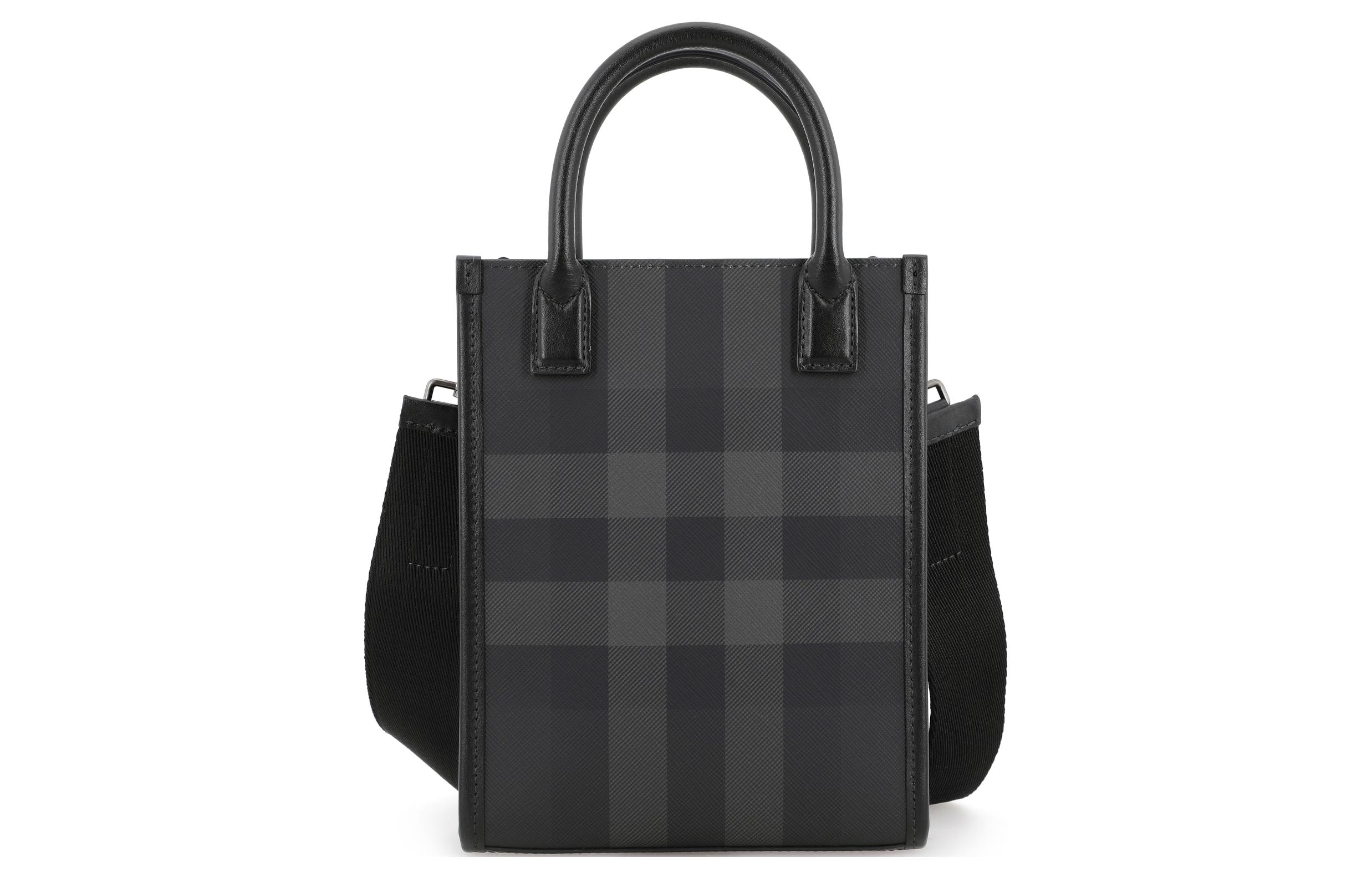 

Сумка через плечо из телячьей кожи мужская черная Burberry