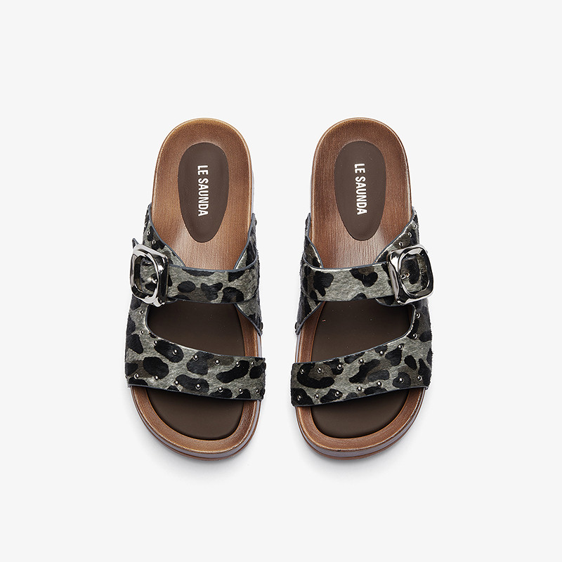 LE SAUNDA Тихие противоскользящие шлепанцы-слипоны женские - Forest Wilds Leopard BRO, цвет Forest Wilds Leopard BRO — фото 3