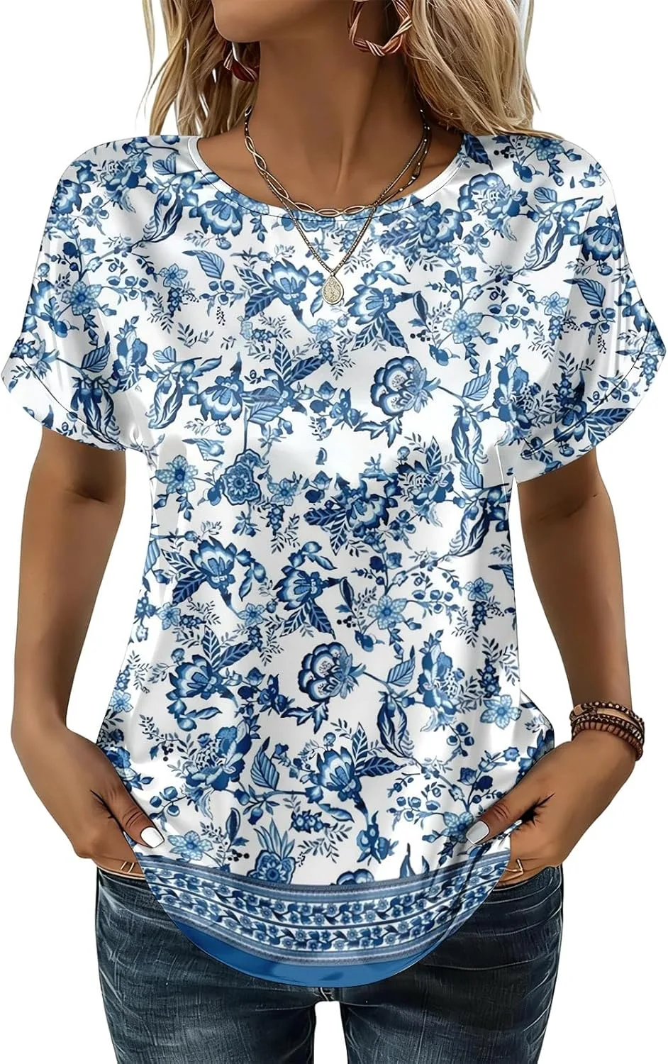 

Женская блузка с коротким рукавом и круглым вырезом