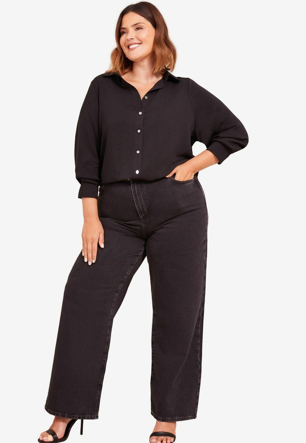 

Блузка на пуговицах LONG SLEEVE Curves Like These, черный