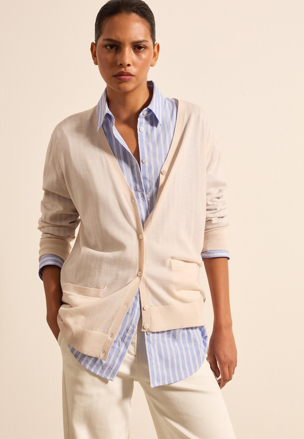 

Кардиган WITH V NECK Stefanel, бежевый