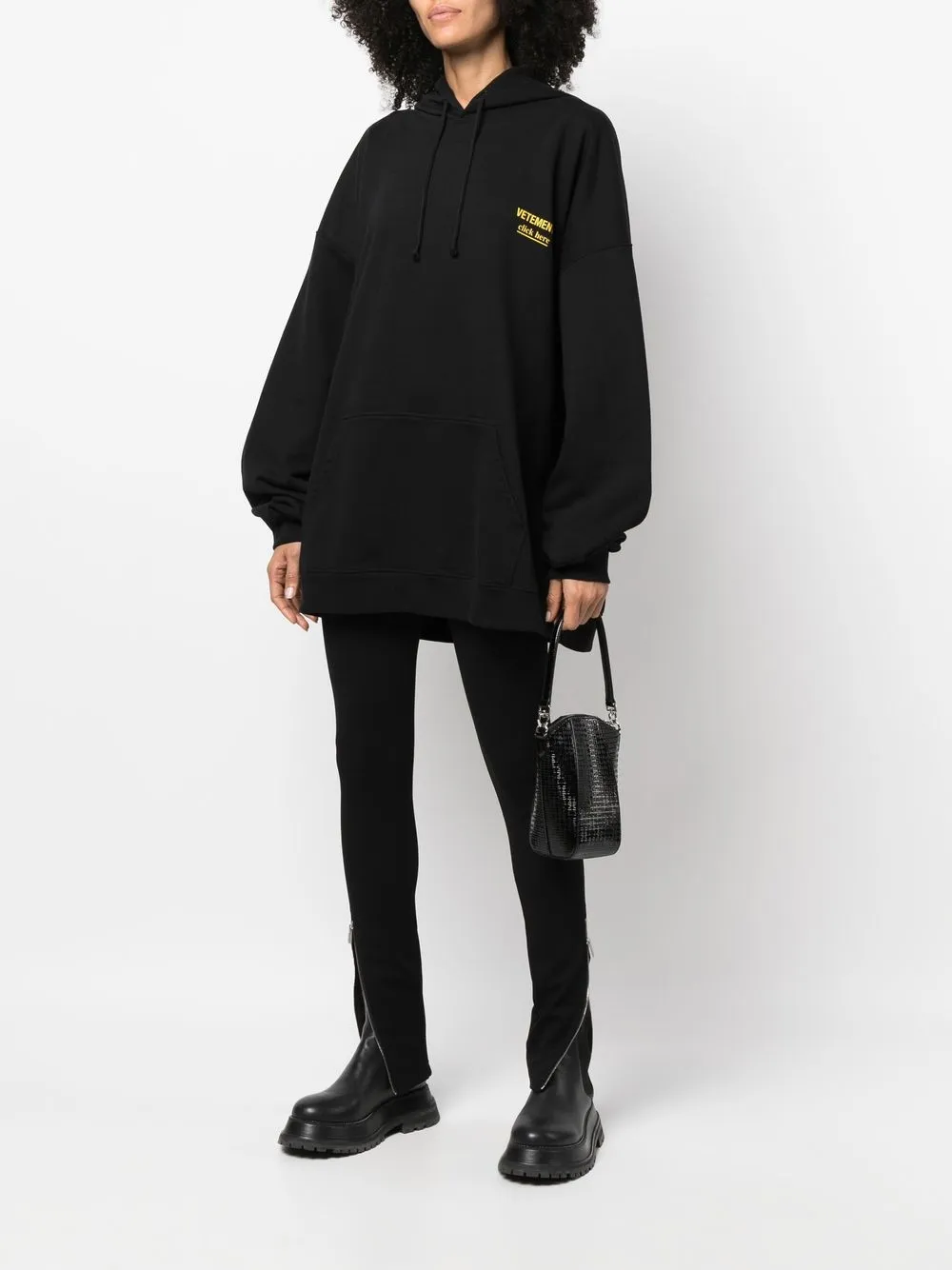 Худи с вышитым логотипом VETEMENTS, черный — фото 3