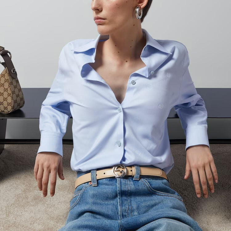 Рубашка женская Gucci, классический крой, синий — фото 2
