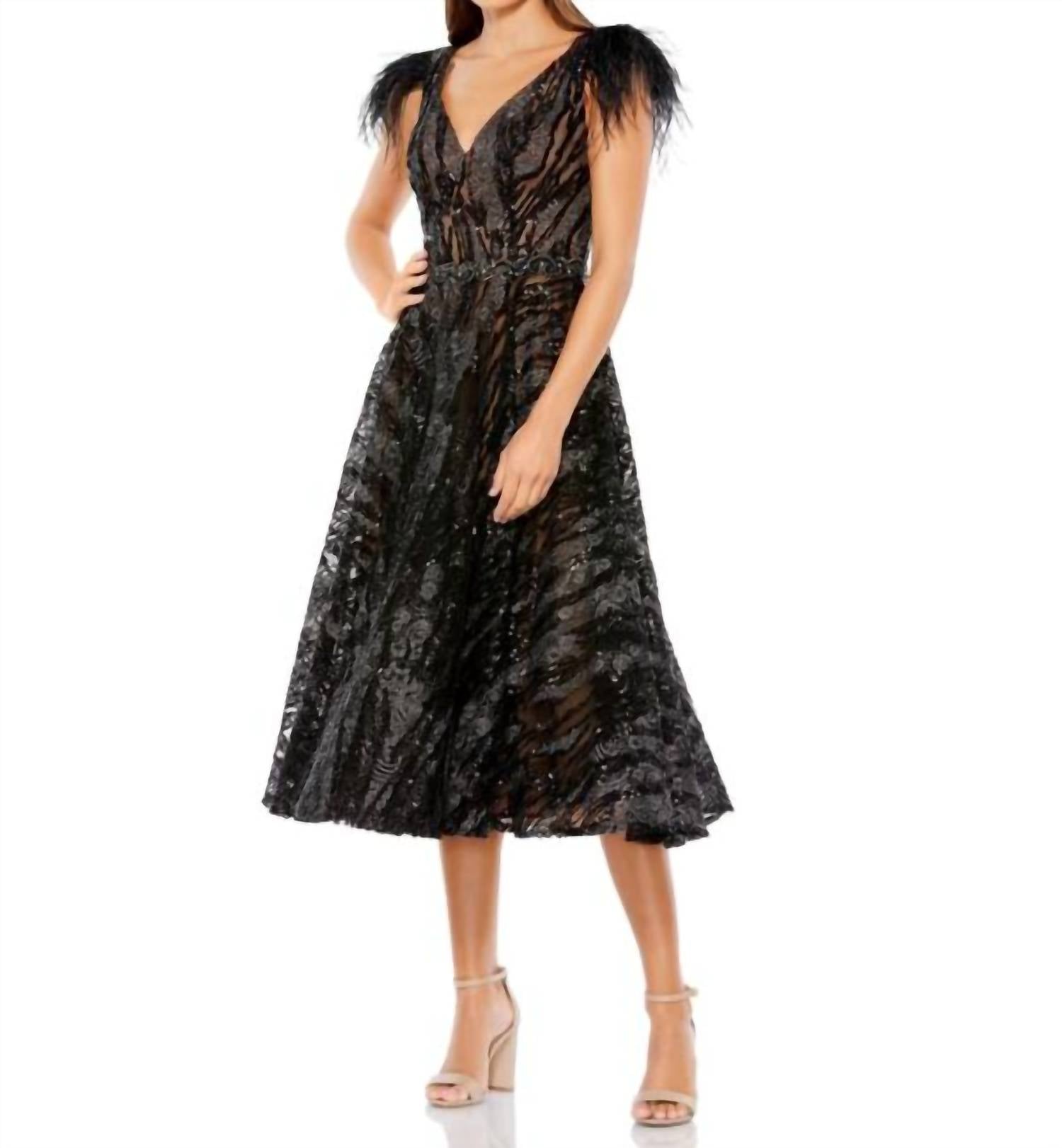 

Черно-бежевое вечернее платье миди с рукавами-крылышками Mac Duggal