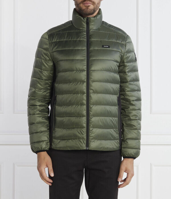 

Куртка Calvin Klein Regular Fit, зеленый