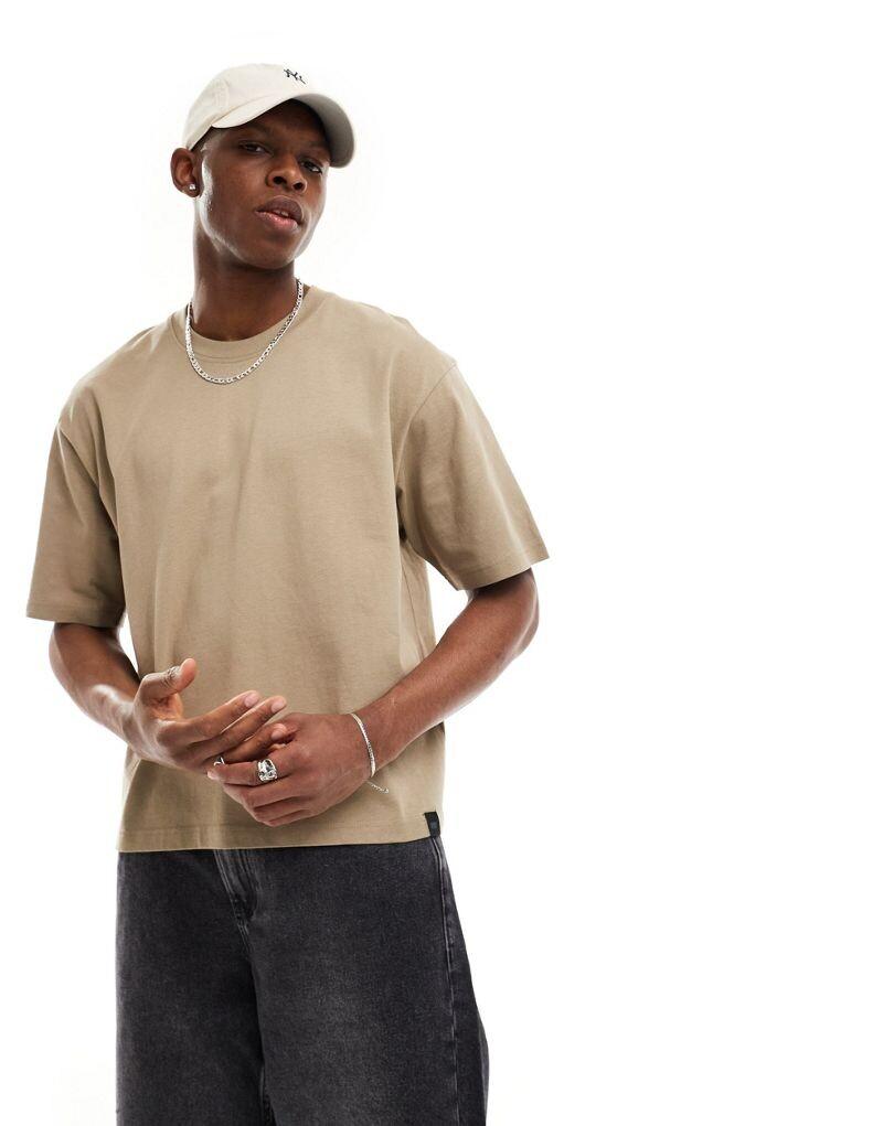 

Бежевая футболка свободного кроя Pull&Bear