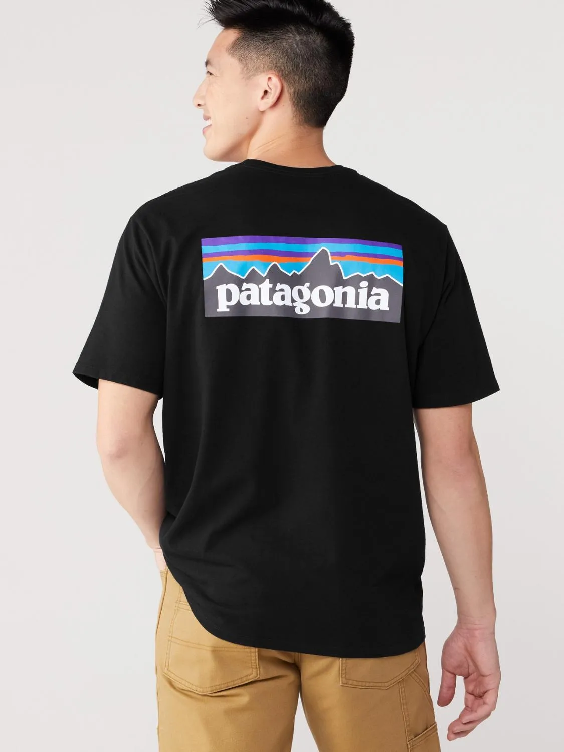 Футболка P-6 Logo Responsibili-Tee мужская Patagonia, Black — фото 3