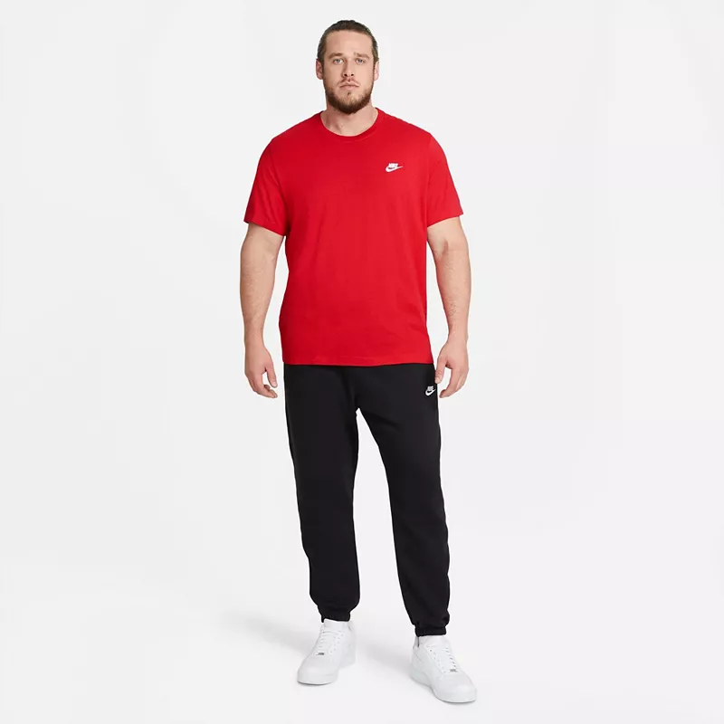 Мужская футболка Nike Sportswear Club, цвет University Red — фото 2
