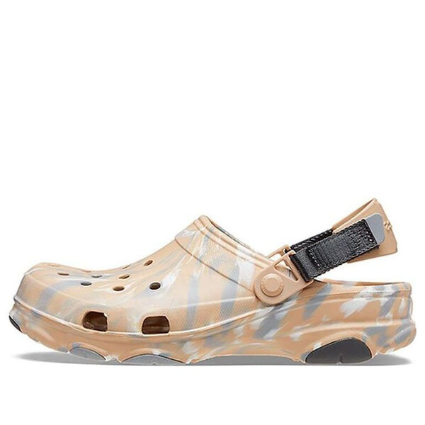 

Сандалии all terrain marbled classic clog 'chai multi' Crocs, мультиколор