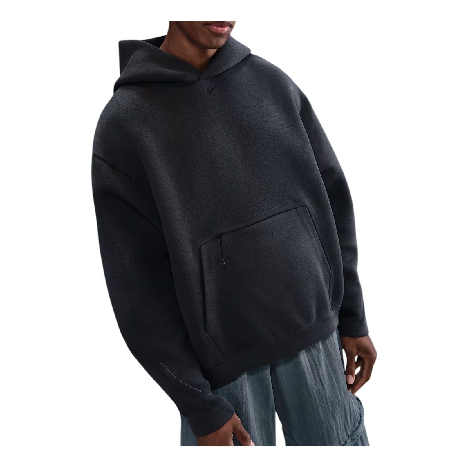 

Толстовка Nike Tech Fleece Oversized Hoodie, цвет «Антрацитово-черный»
