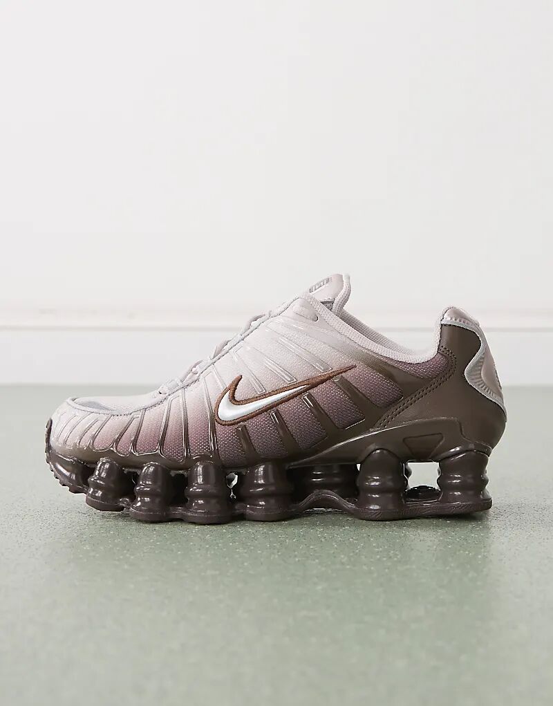 Кроссовки унисекс Nike Shox TL коричневого и серебристого цветов — фото 2