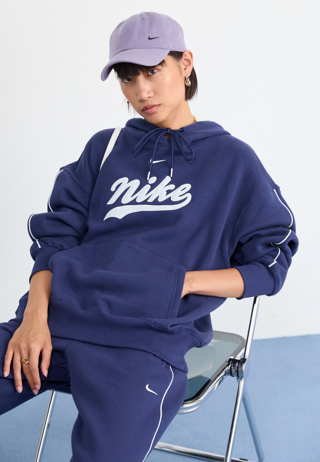 

Толстовка с капюшоном Nike, темно-синий