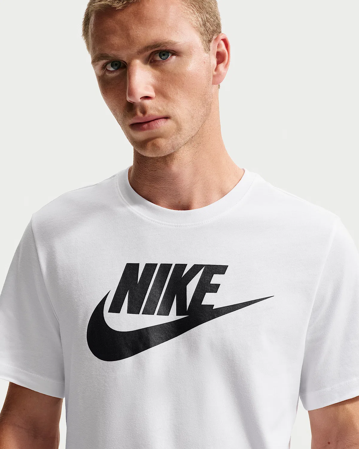 Мужская футболка Nike Sportswear, White/Black — фото 3