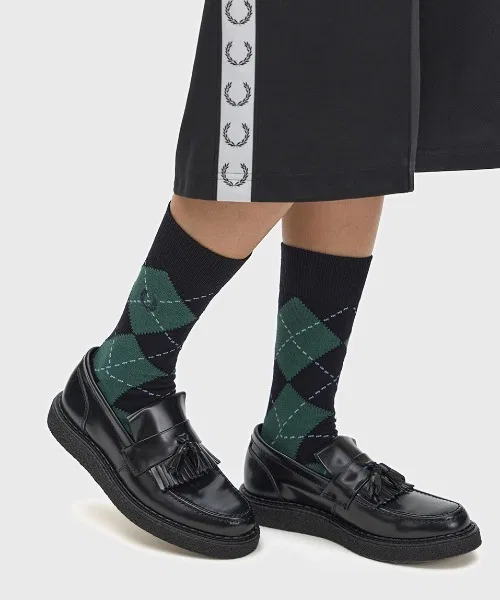 Мужские и женские лоферы FRED PERRY George Cox Tassel Loafer Leather — фото 3