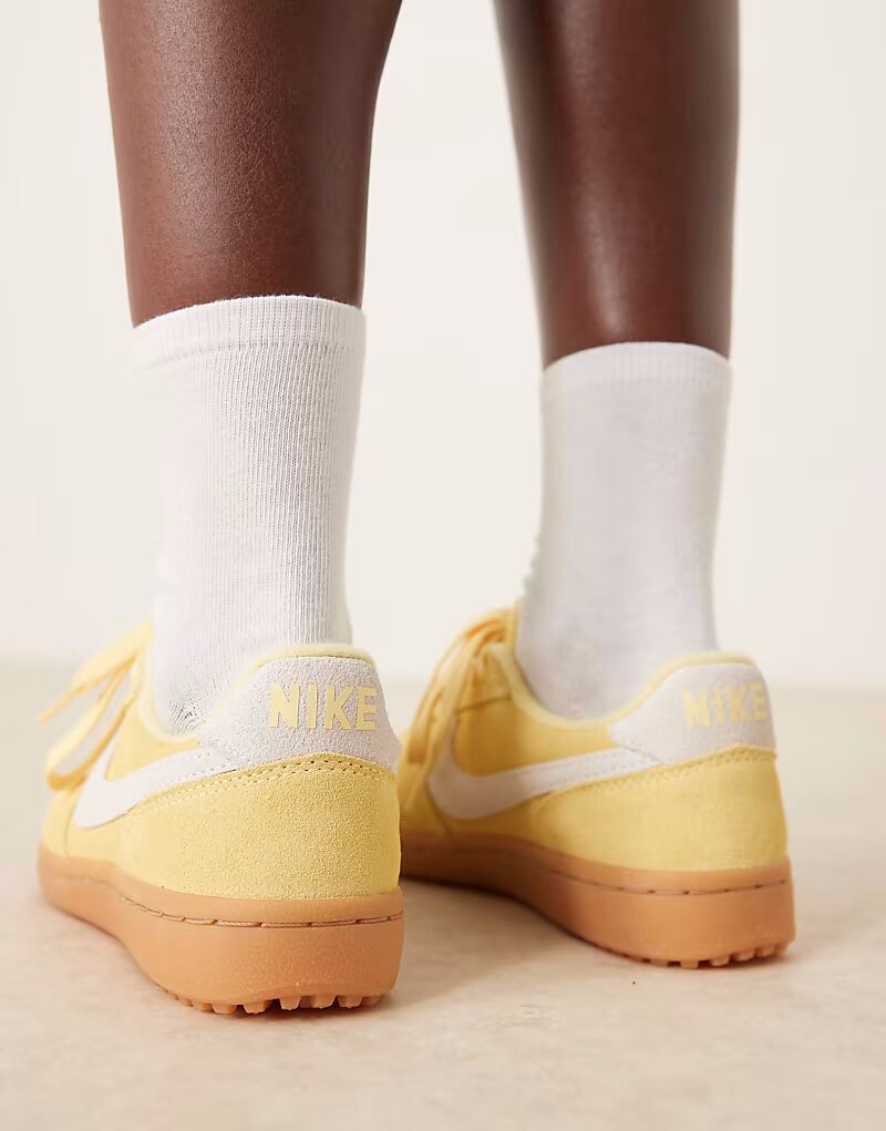 Кроссовки Nike Field General желто-белого цвета — фото 4