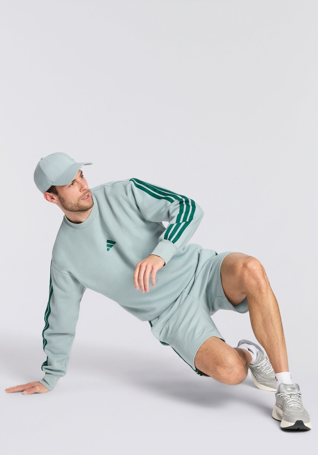 Adidas Sportswear Спортивный свитшот в зеленом цвете — фото 4