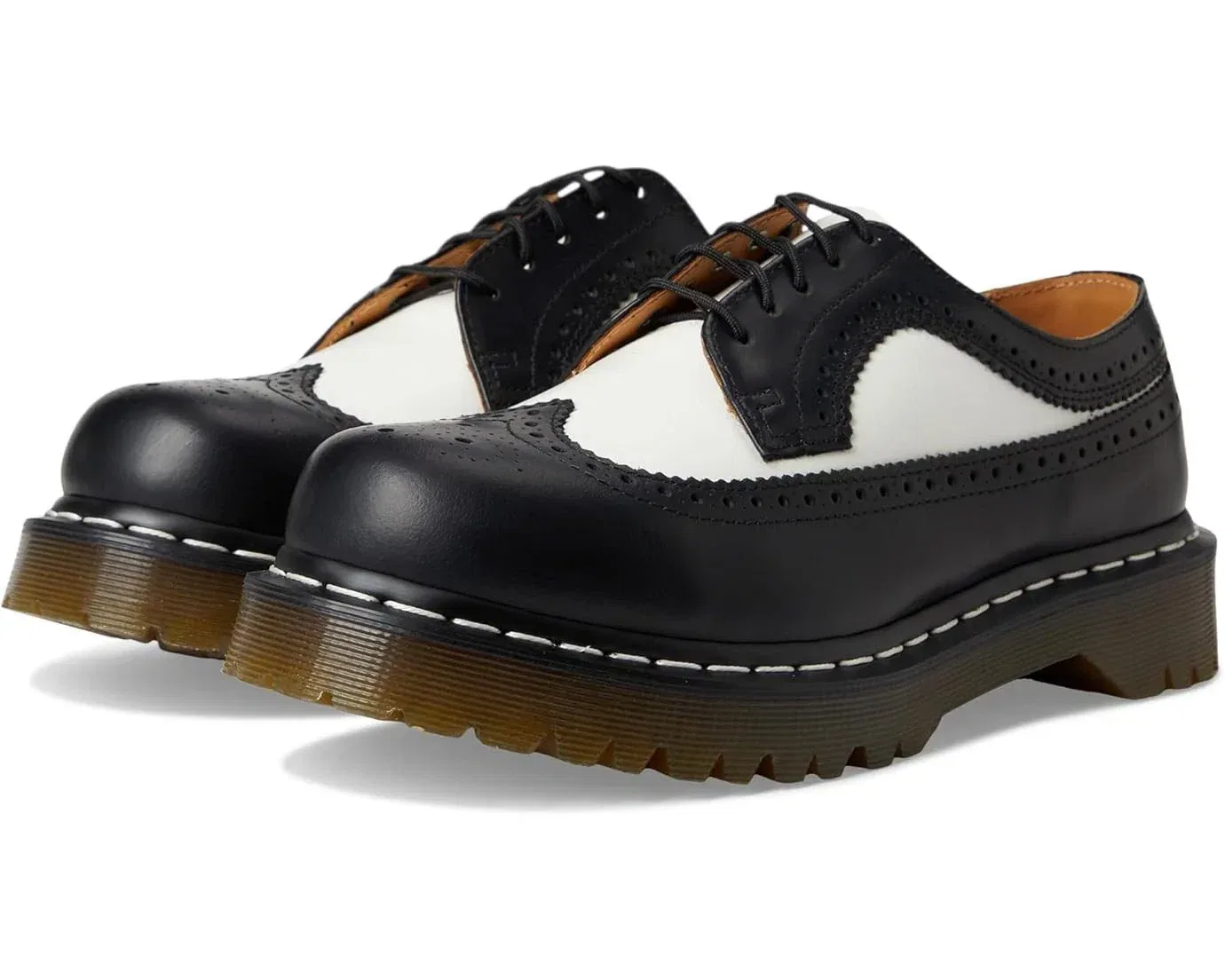 Мужские ботинки Dr Martens 3989 Brogue, черные с белым кожаным перфорацией, модель VER1522