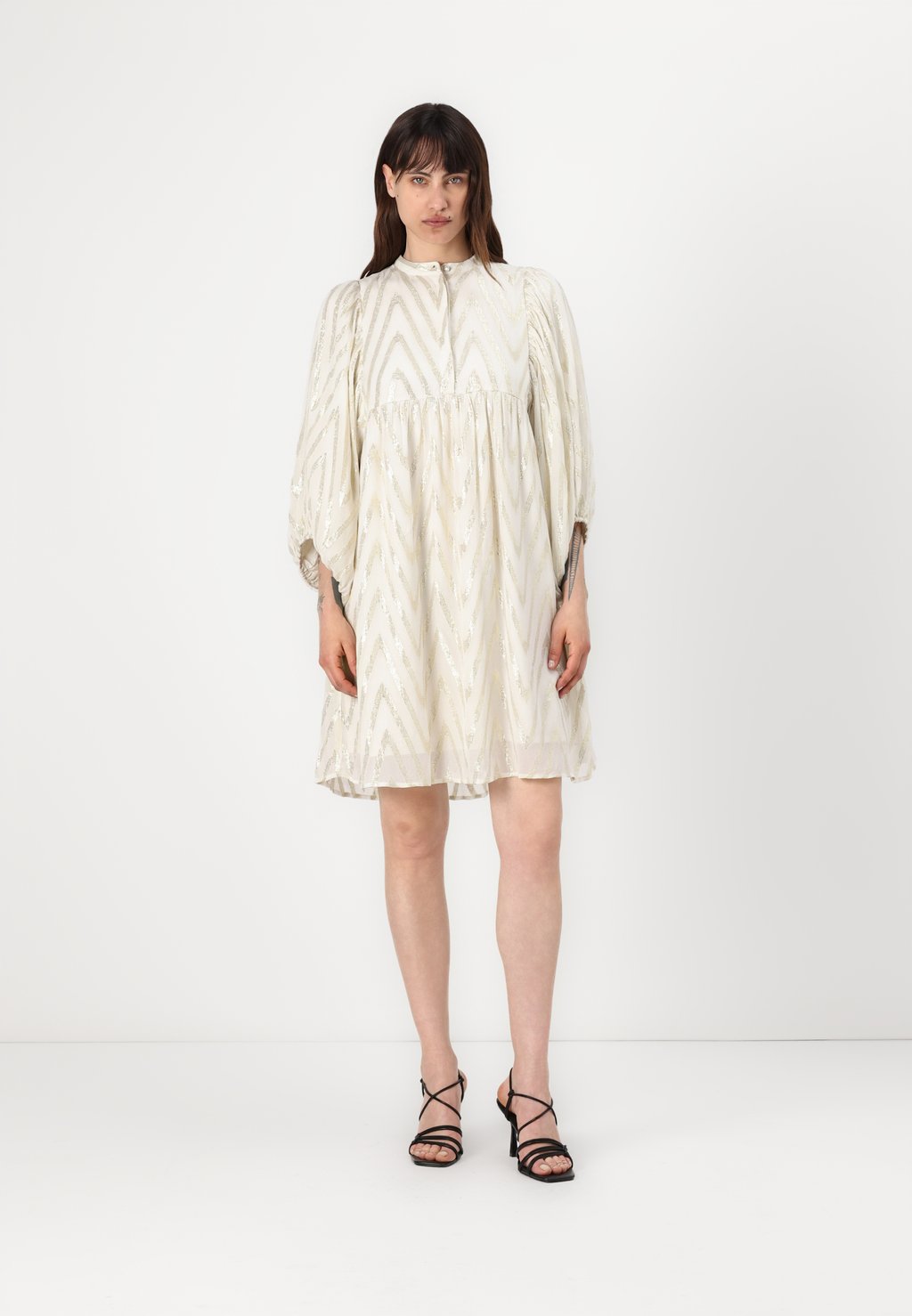 

Коктейльное платье / Вечернее платье COLLARD SARINA DRESS Bruuns Bazaar, молочный