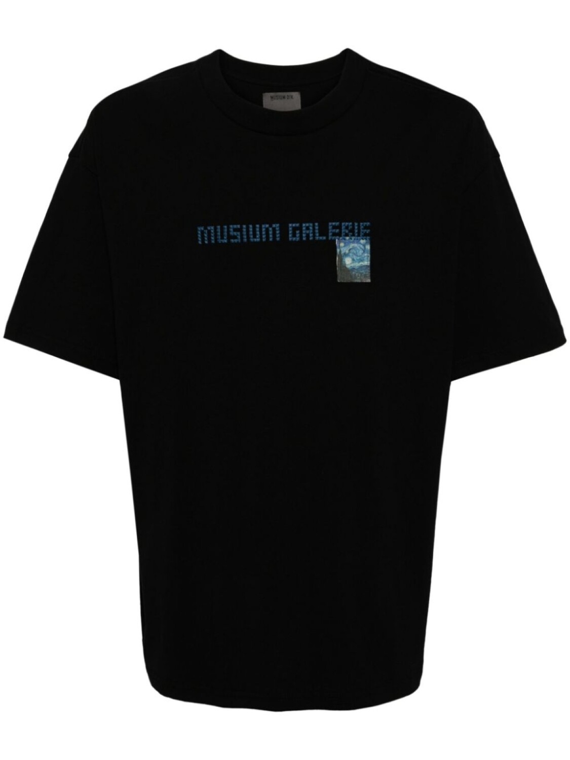 

Футболка с принтом Musium Div., черный