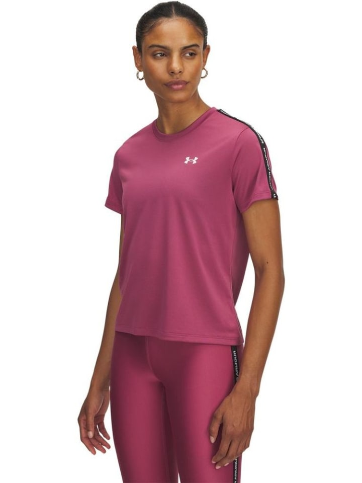 

Спортивная футболка Tape T-Shirt красного цвета Under Armour