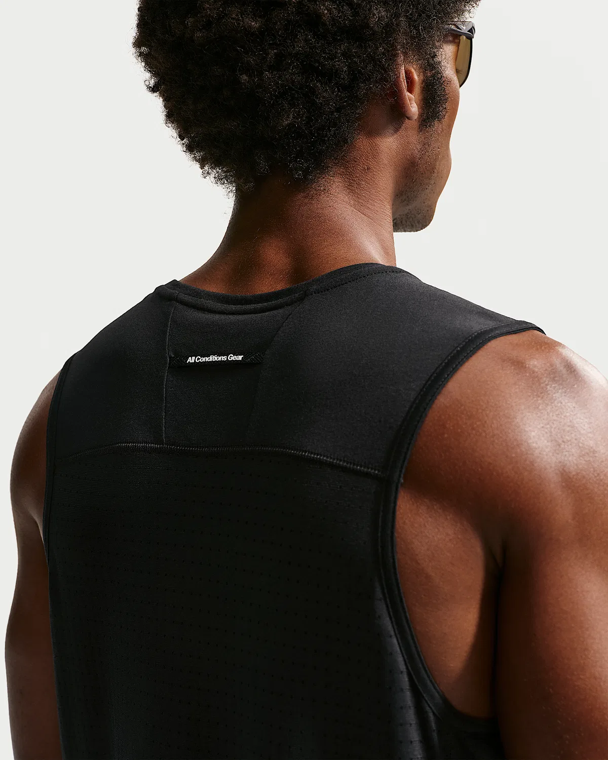 Мужской топ Nike ACG "Solar Chase" Dri-FIT ADV, Black/Black/Summit White — фото 2