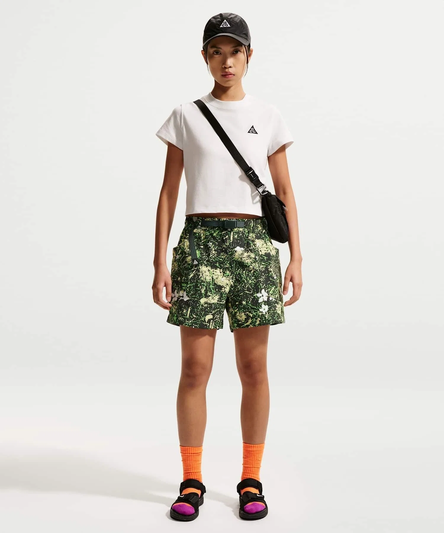 Женская футболка NIKE ACG Dri-FIT Summit White — фото 4
