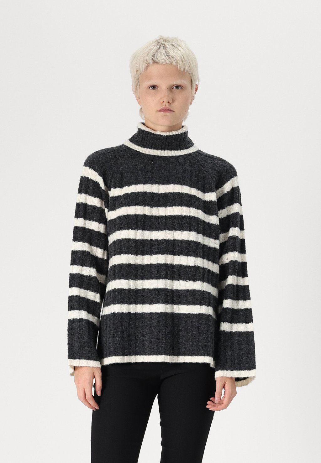 

Джемпер JDYMILEY LONG STRIPE JDY, серый