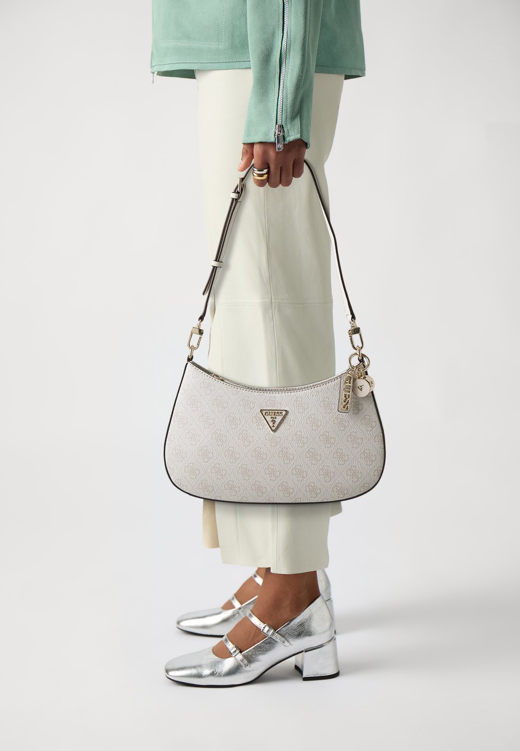 

Сумка NOELLE TOP ZIP SHOULDER BAG Guess, белый