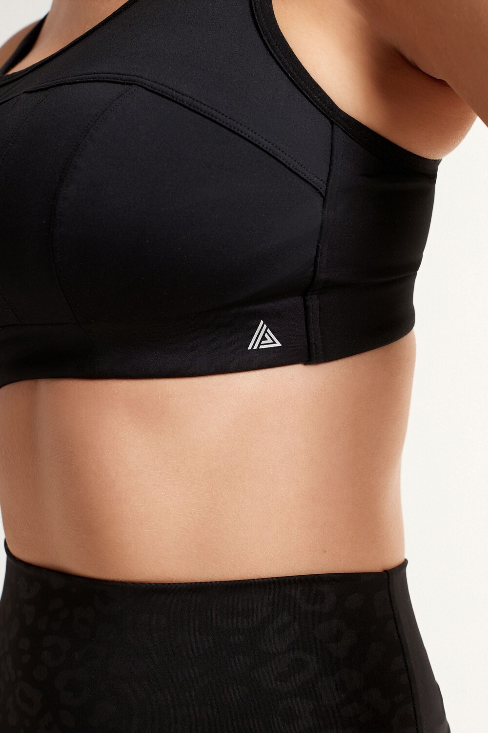 Спортивный бюстгальтер Active Sports dd+ с антидребезгом для высокоинтенсивных тренировок Next, черный — фото 2