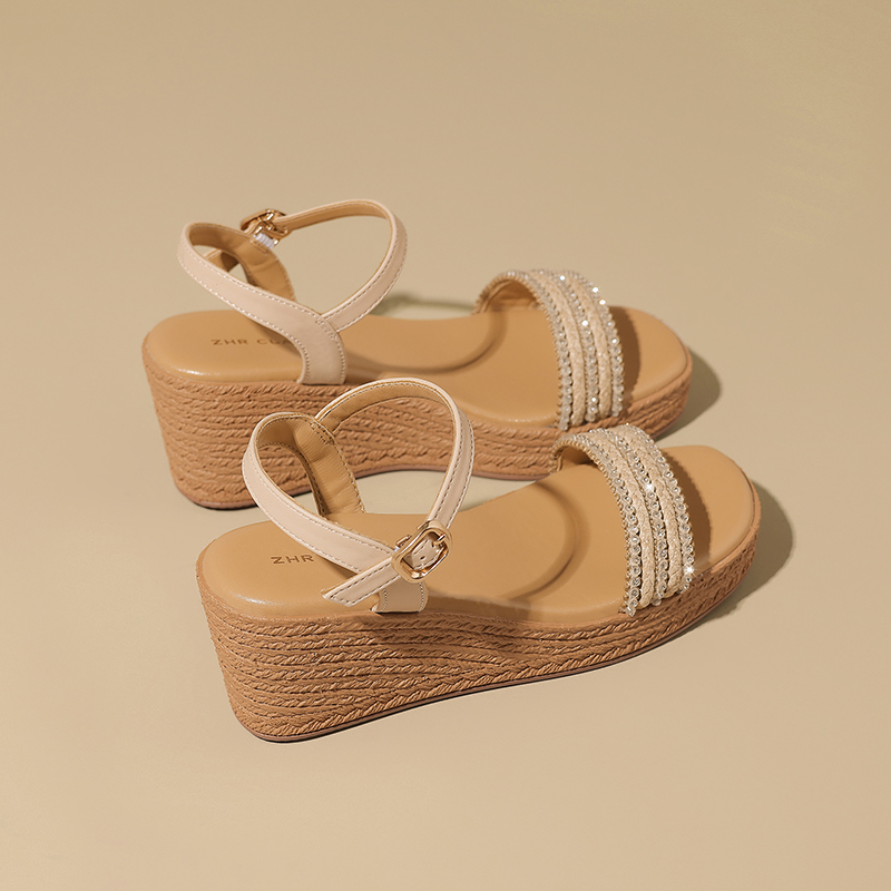 ZHR Женские сандалии на одной застежке бежевые, цвет Beige — фото 3
