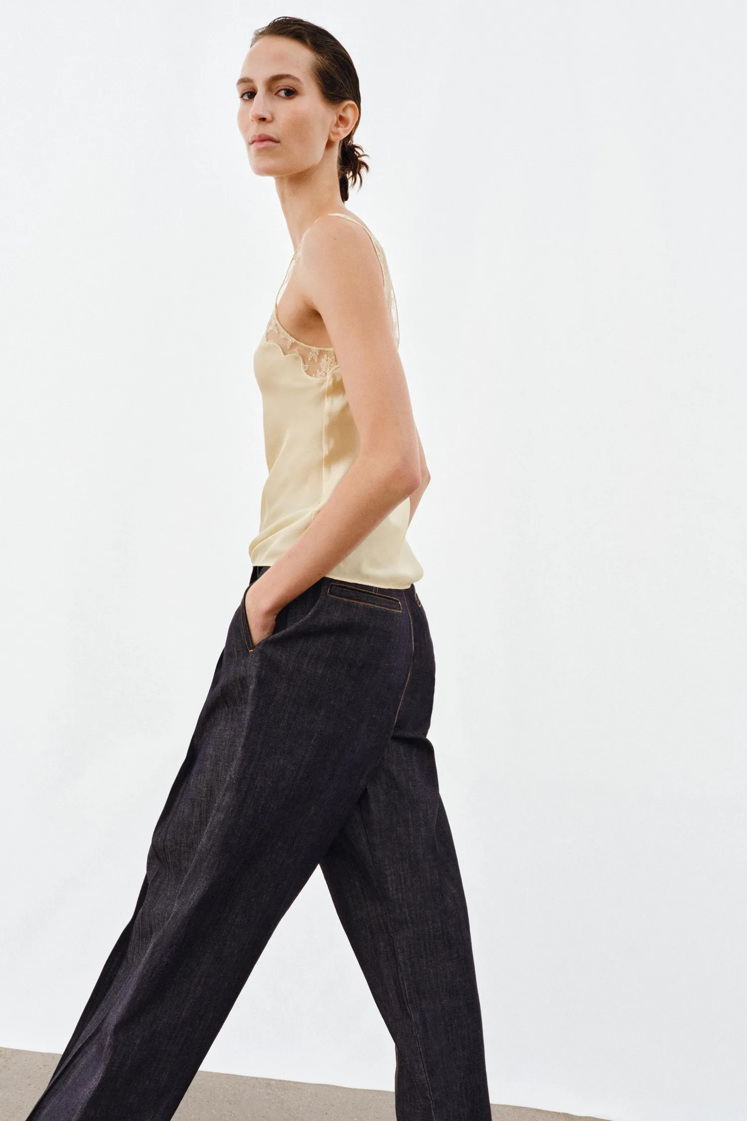 Топ из атласного кружева из коллекции zw Zara, желтый — фото 4