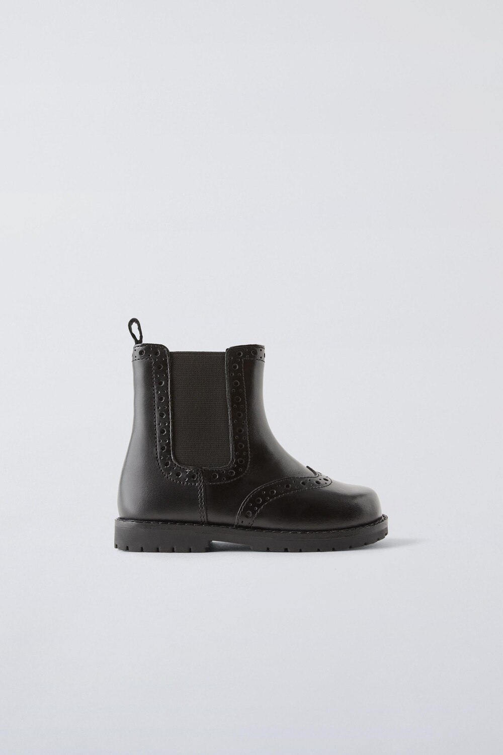 

Кожаные ботинки с броги ZARA, черный
