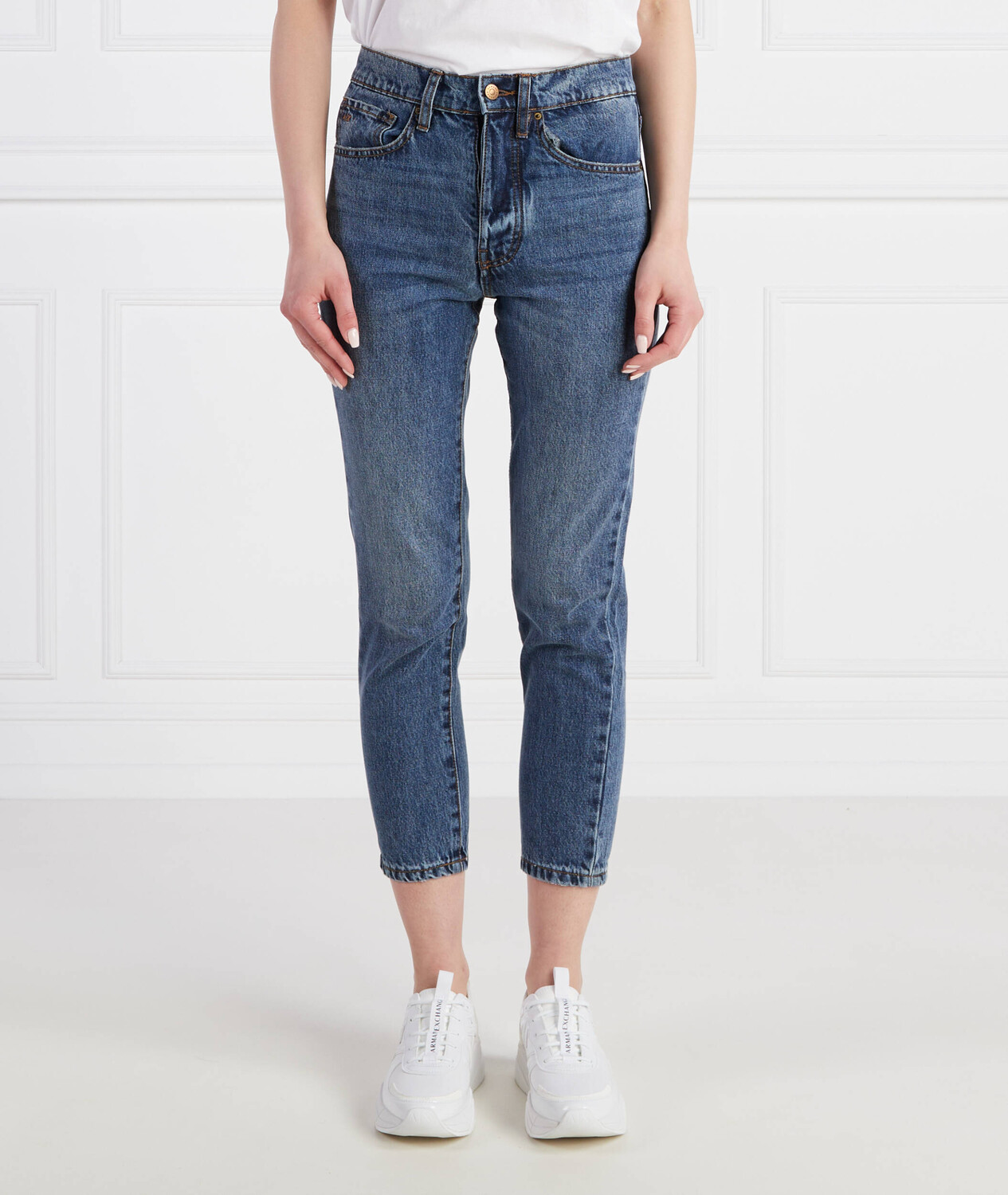 

Джинсы Armani Exchange J51 Cropped Fit, синий